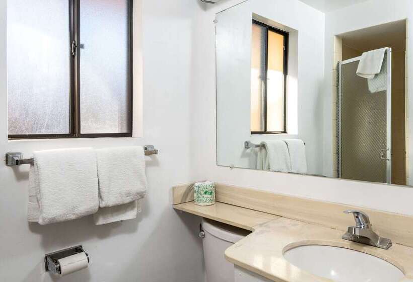 فندق Econo Lodge Near The University Of Arizona