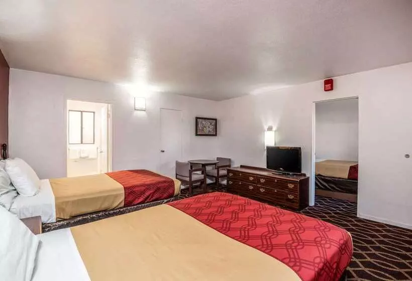 Otel Econo Lodge Near The University Of Arizona