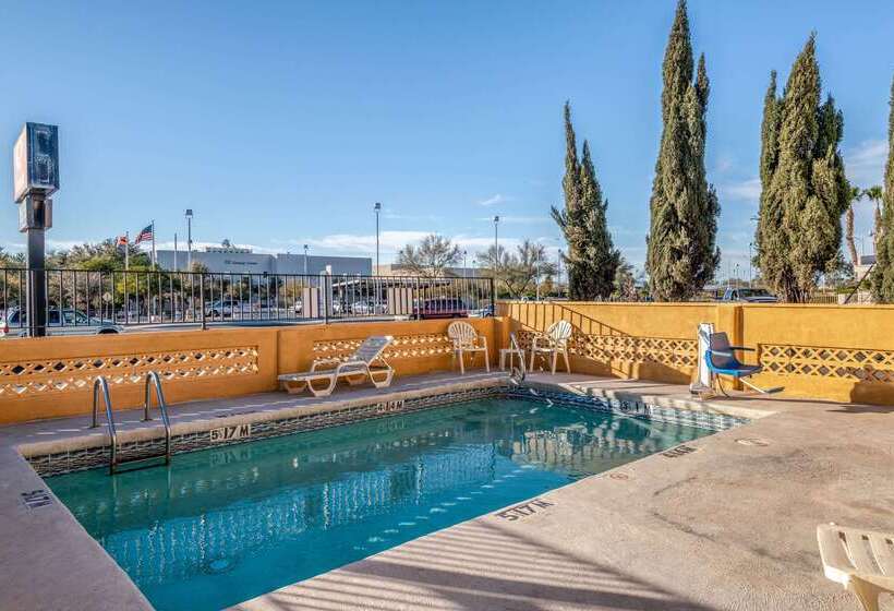 فندق Econo Lodge Near The University Of Arizona