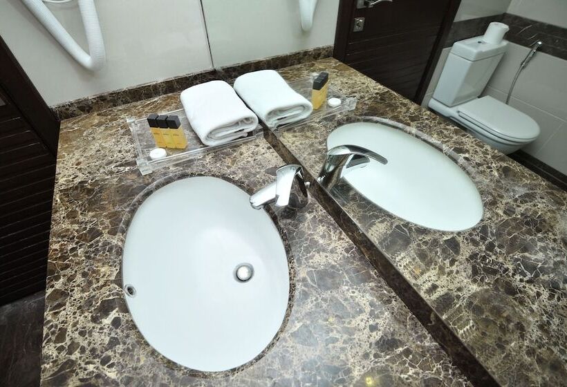 هتل Hollywood Inn Boutique