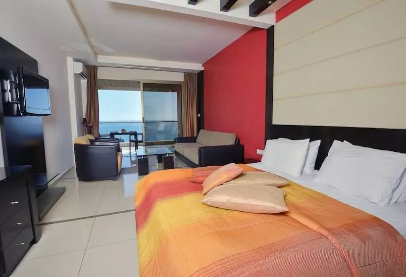 هتل Hollywood Inn Boutique