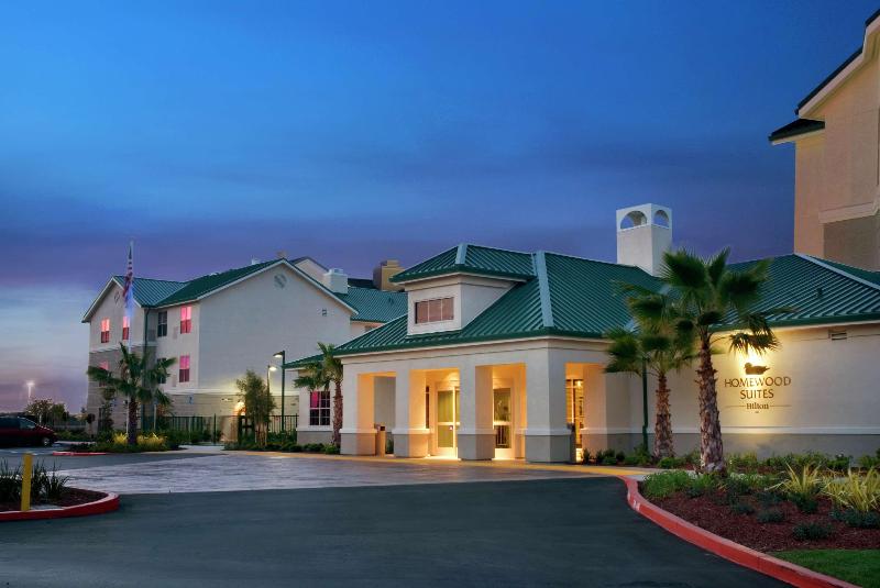 هتل Homewood Suites By Hilton Sacramento Airport Natomas