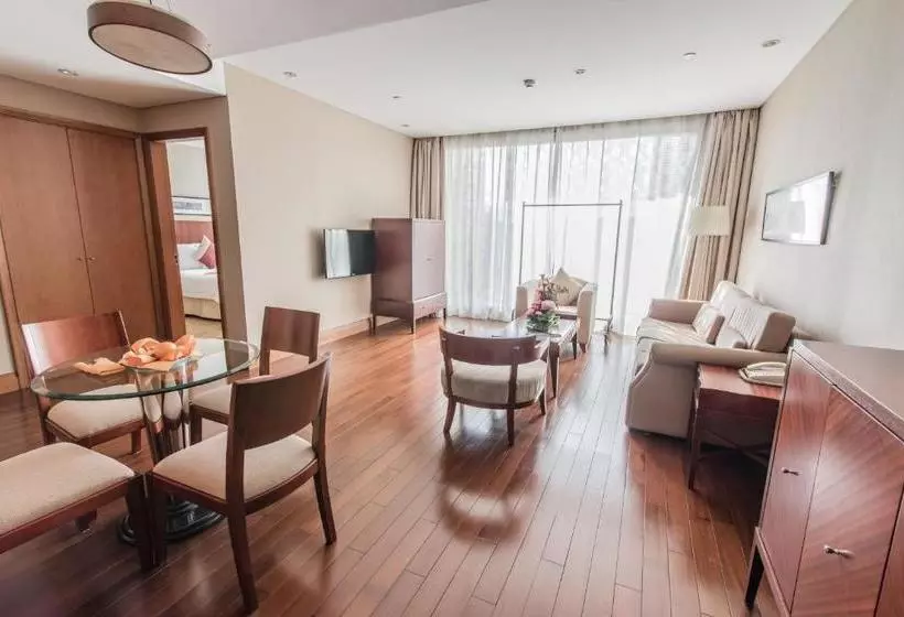 Otel Shanghai Lingang Dishang