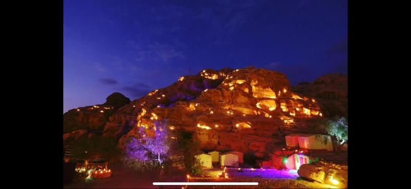 هتل Little Petra Bedouin Camp
