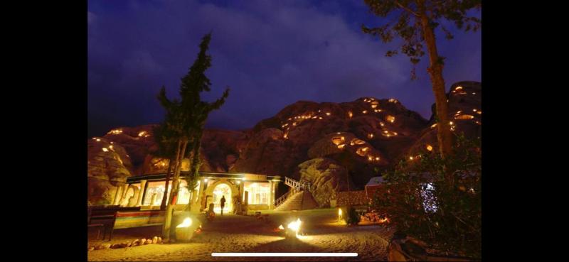 هتل Little Petra Bedouin Camp