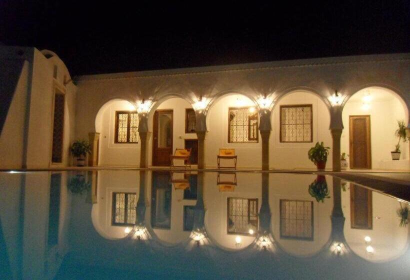 ホテル Maison Leila Chambres D Hotes