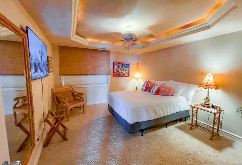 Отель Makena Surf B208