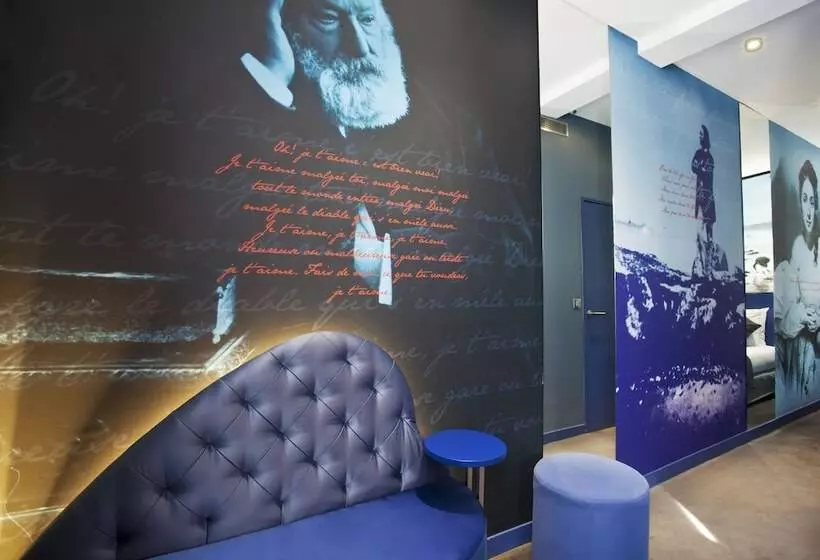 هتل Montmartre Mon Amour