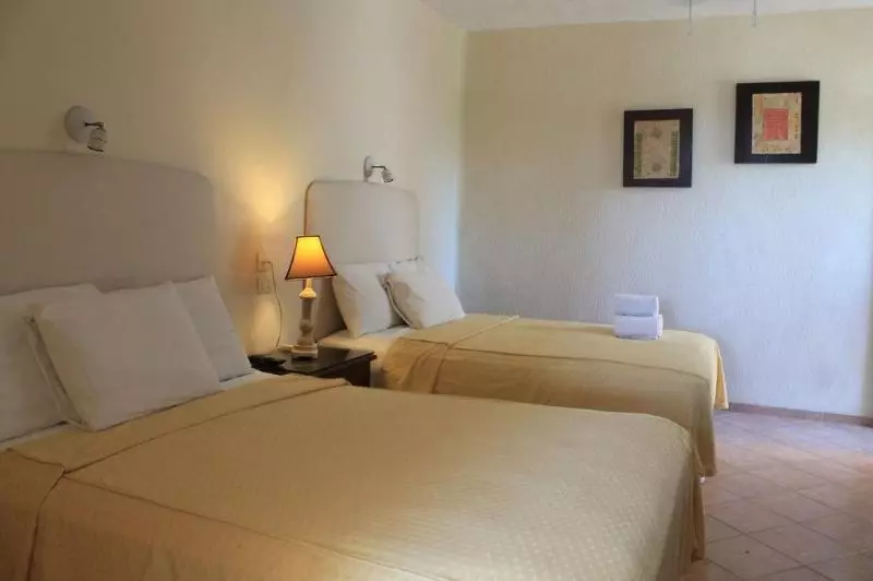 Hotel Playa La Media Luna