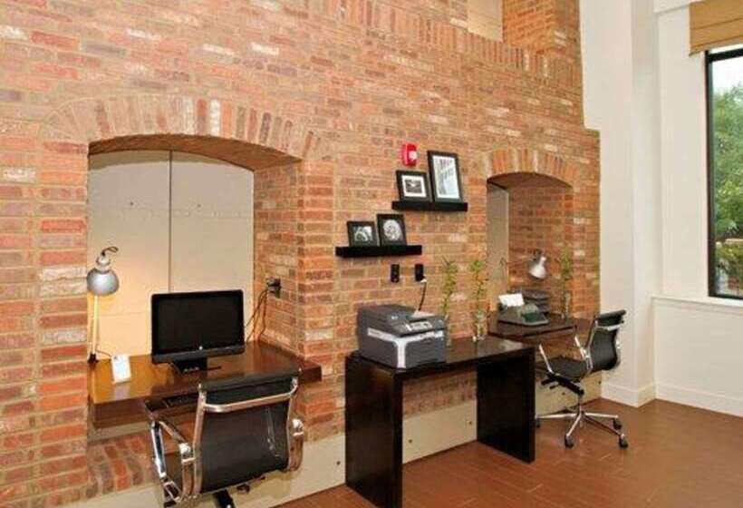 Szálloda Sleep Inn And Suites Downtown Inner Harbor