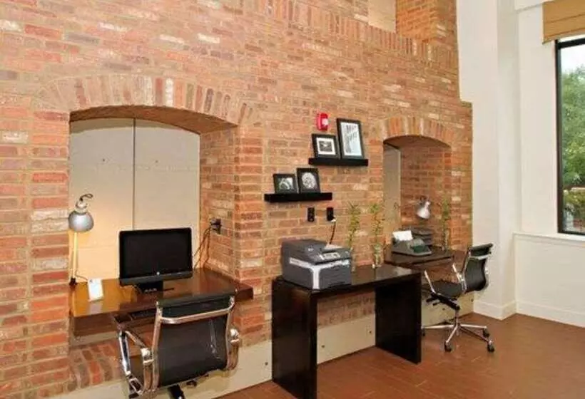 Hotel Sleep Inn And Suites Downtown Inner Harbor