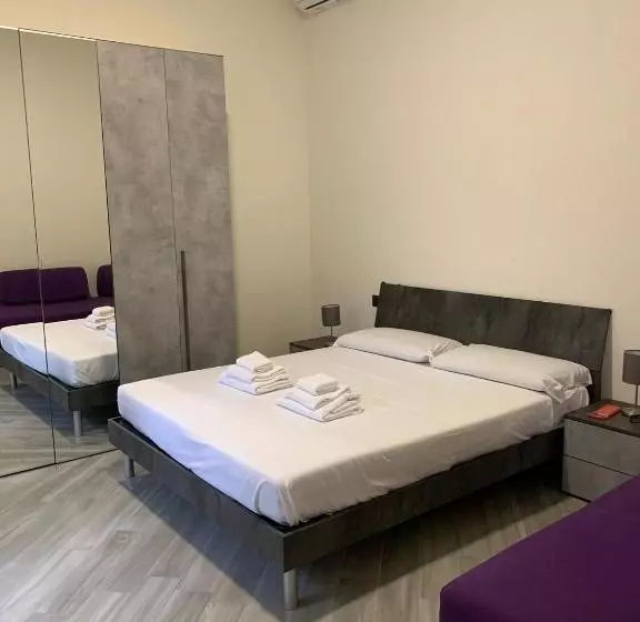 Aamiaismajoitus (B&B) Pigneto Square Home