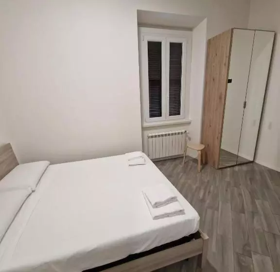 Aamiaismajoitus (B&B) Pigneto Square Home