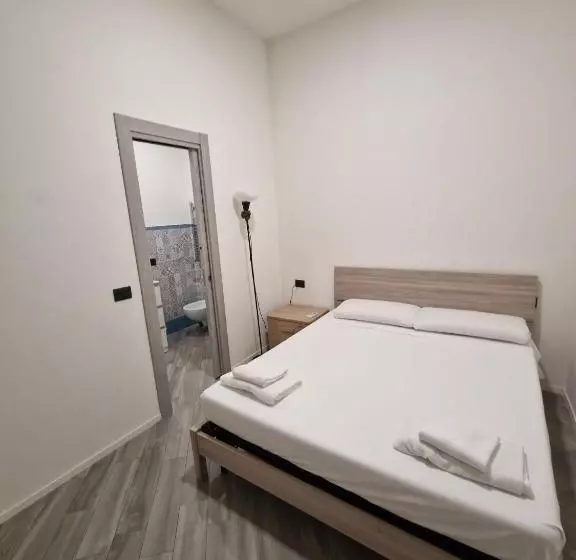 Aamiaismajoitus (B&B) Pigneto Square Home