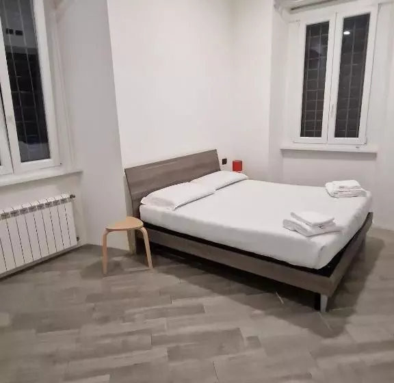 Aamiaismajoitus (B&B) Pigneto Square Home