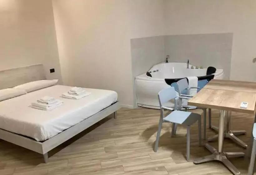 Aamiaismajoitus (B&B) Pigneto Square Home