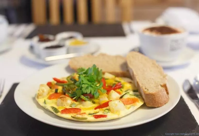 تختخواب و صبحانه Town Hall Lodge