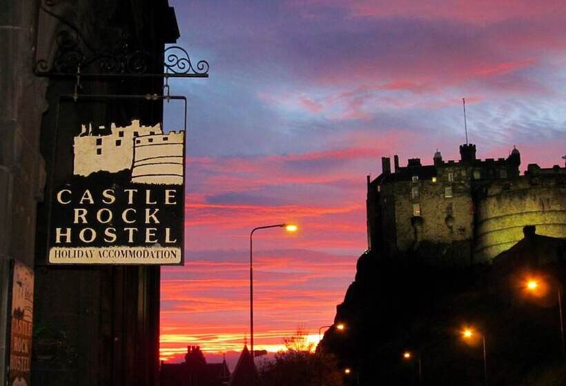 Castle Rock Hostel   Adults Only