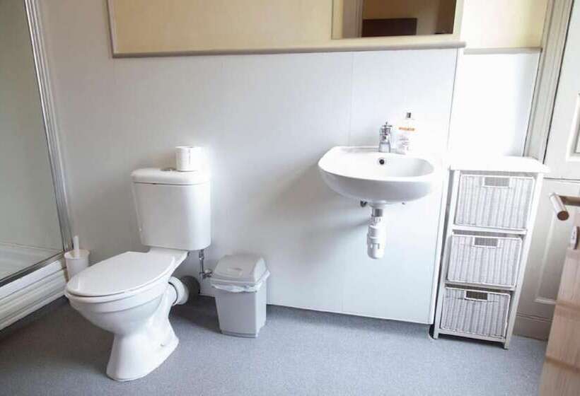 Dundee Backpackers Hostel