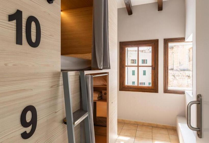 El Josemari Youth Hostel   Albergue Juvenil