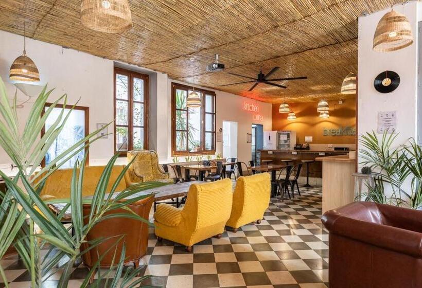 El Josemari Youth Hostel   Albergue Juvenil