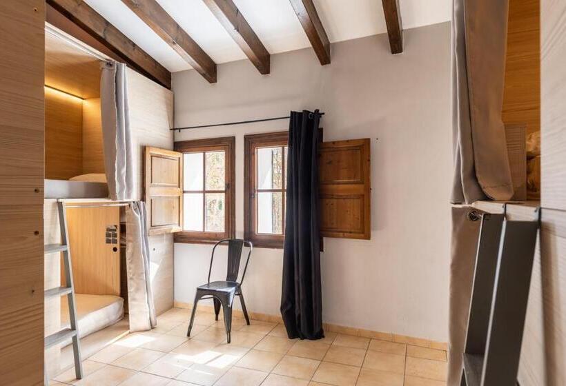 El Josemari Youth Hostel   Albergue Juvenil