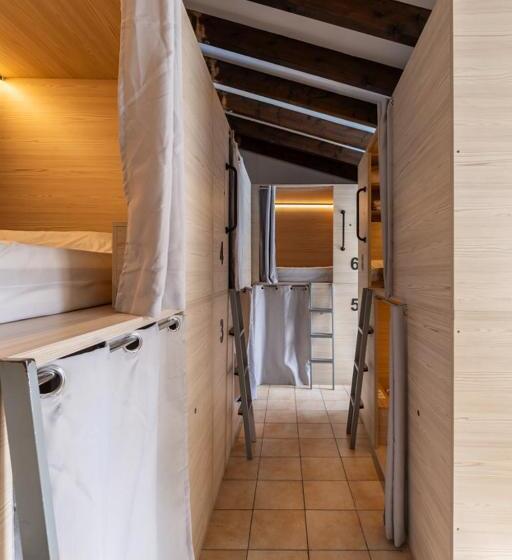 El Josemari Youth Hostel   Albergue Juvenil