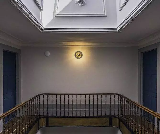 هاستل Gallery Townhouse & Home