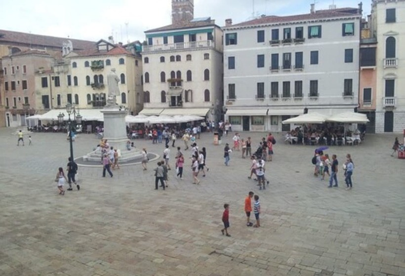 مسافرخانه Luxury Suites In Venice Friendly Venice Suites