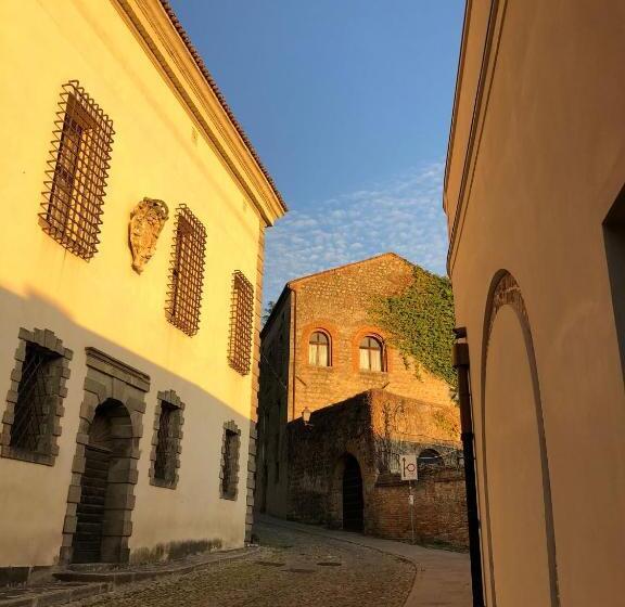 בית מלון כפרי Affittacamere Due Mori