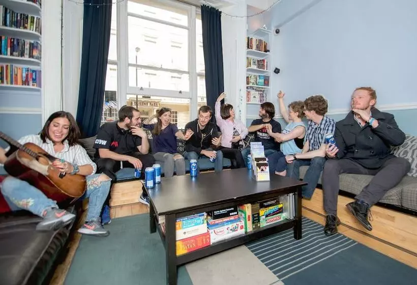 ホテル Astor Kensington Hostel