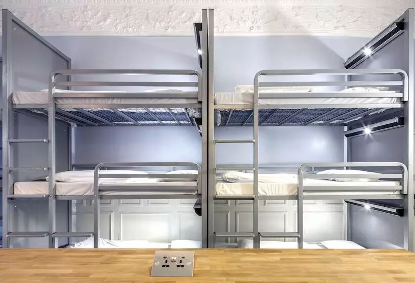 ホテル Astor Kensington Hostel