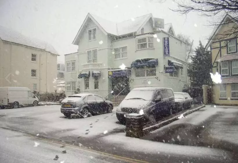 בית מלון כפרי Brooklands