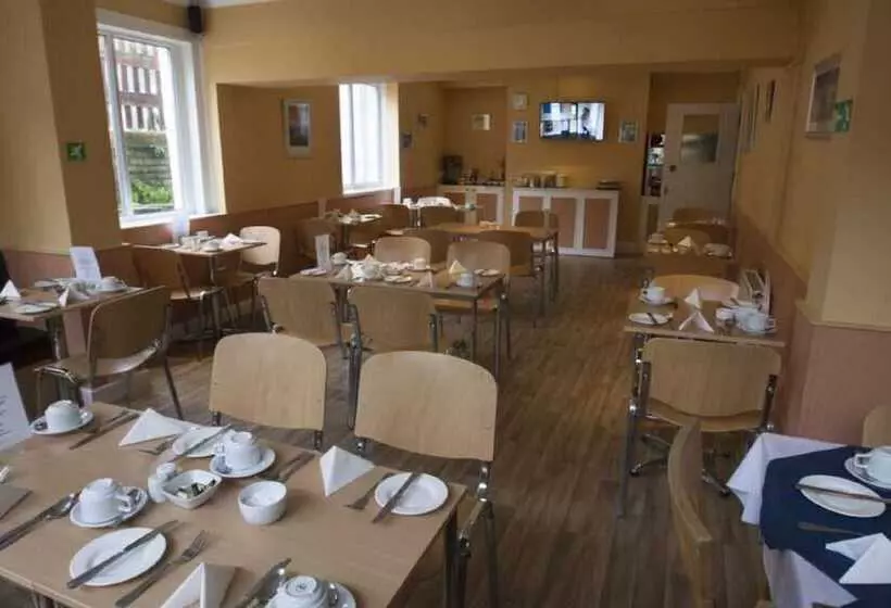 בית מלון כפרי Brooklands