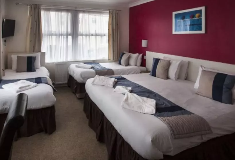 בית מלון כפרי Brooklands