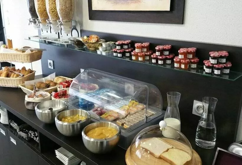 Nemea Appart Hotel Home Suite Nancy Centre