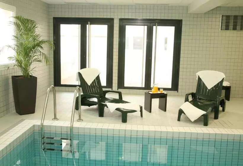 Nemea Appart Hotel Home Suite Nancy Centre