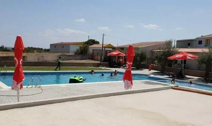 ペンション Nefama Pensao