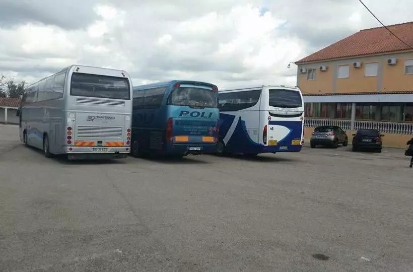 ペンション Nefama Pensao