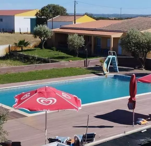 ペンション Nefama Pensao