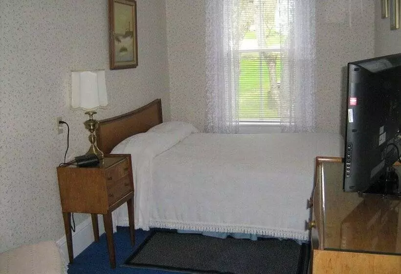 Retkeilymaja The Olde Village Inn