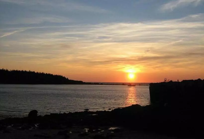 Retkeilymaja The Olde Village Inn