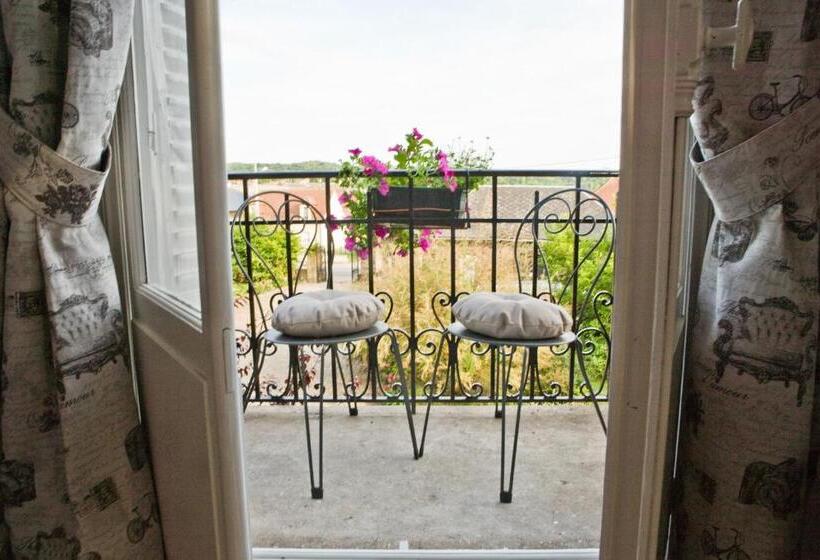 مبيت وإفطار Le Manoir De Crisolles