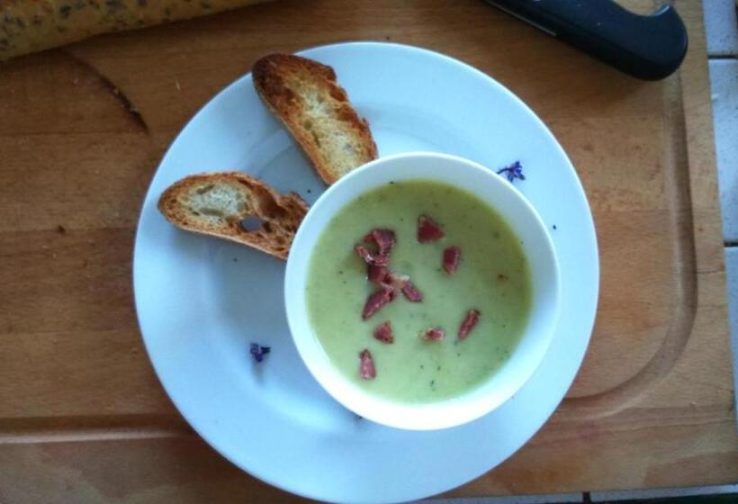 مبيت وإفطار Le Manoir De Crisolles