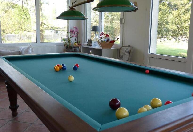 مبيت وإفطار Le Manoir De Crisolles