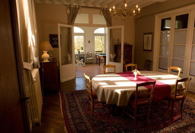 مبيت وإفطار Le Manoir De Crisolles