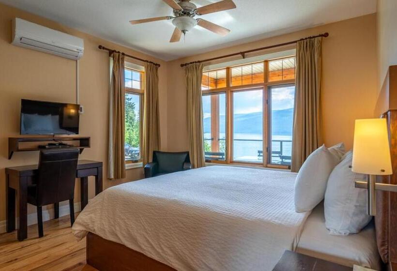 Halcyon Hot Springs Resort