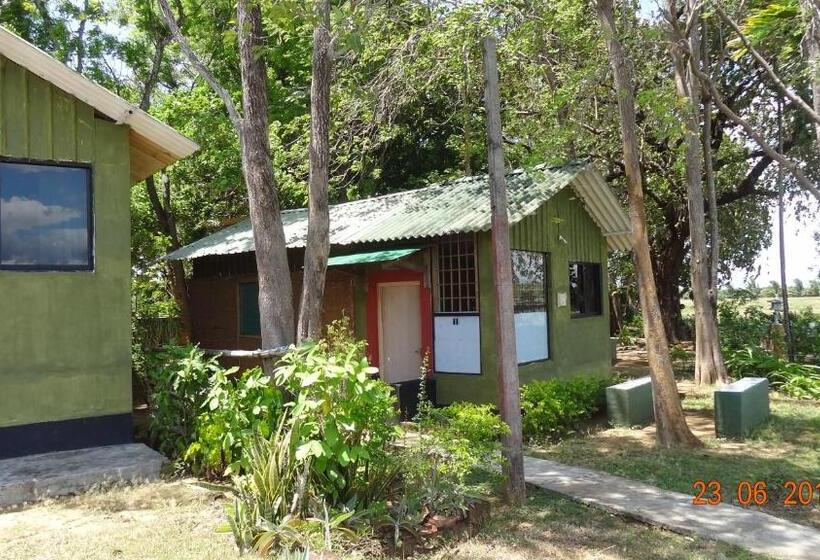 S And K Safari Village Hotel   Wasgamuwa