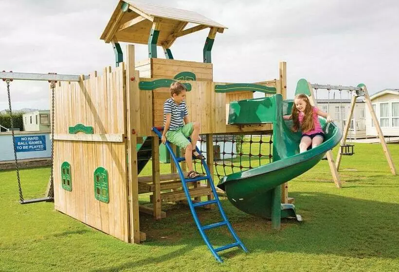 リゾートホテル White Tower Holiday Park