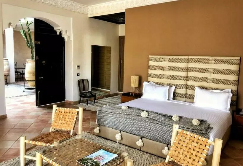 پانسیون Le Domaine By Makassar
